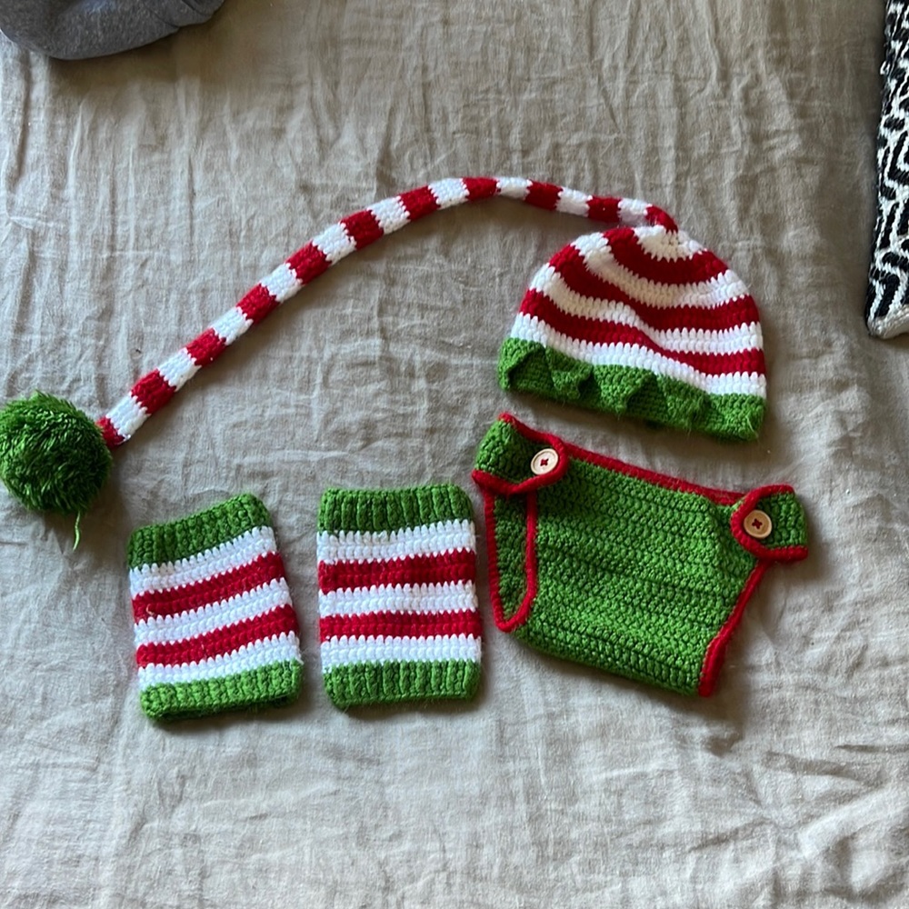 Baby elf outfit perfect for Christmas
